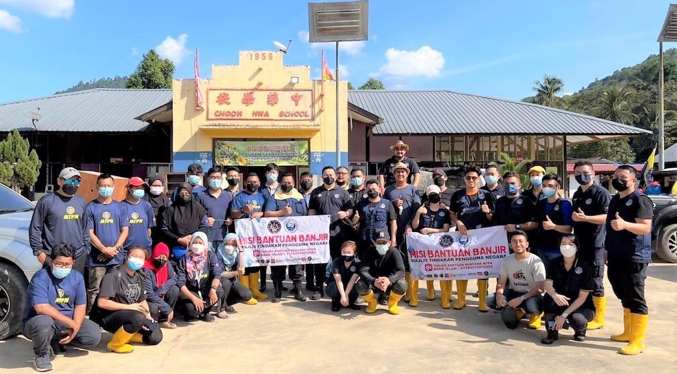 Flood recovery in Hulu Langat: Volunteers supporting clean-up and recovery in Selangor.