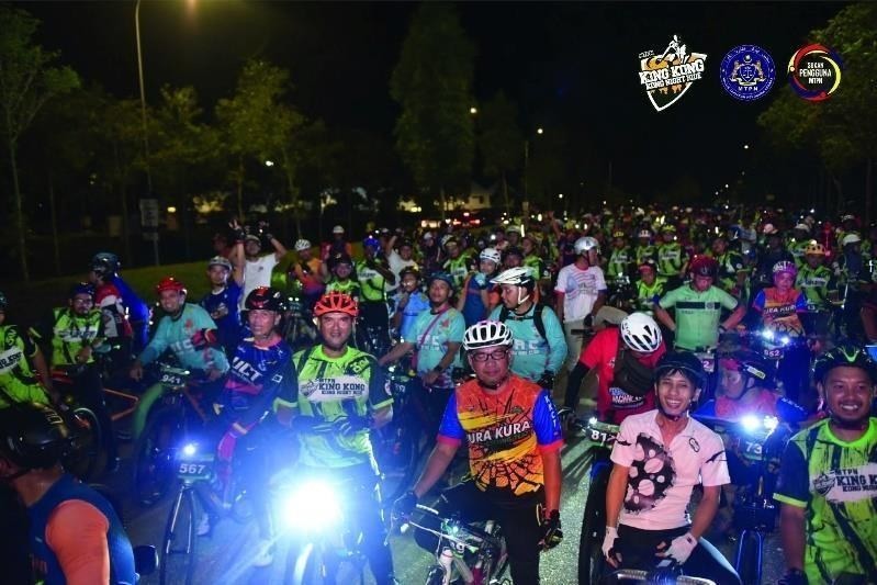King Kong Kong Night Ride: Community cycling and recreation.